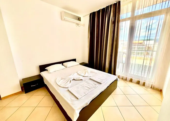 Grand Kamelia Complex Napospart