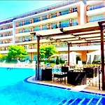 Grand Kamelia Complex סאני ביץ'